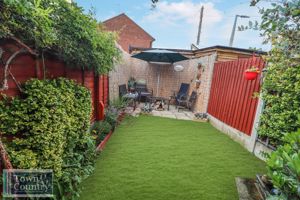 SILCOTT STREET- click for photo gallery